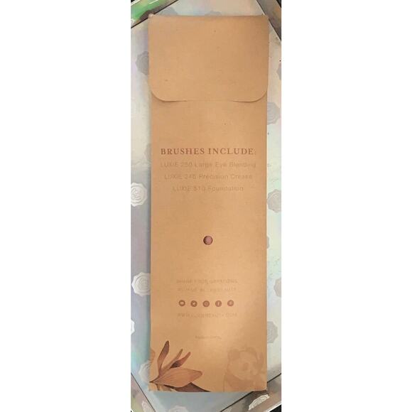 Luxie Gaea 3pc Brush Set 250 Large Eye Blending 246 Crease 510 Foundation NEW - Picture 2 of 4